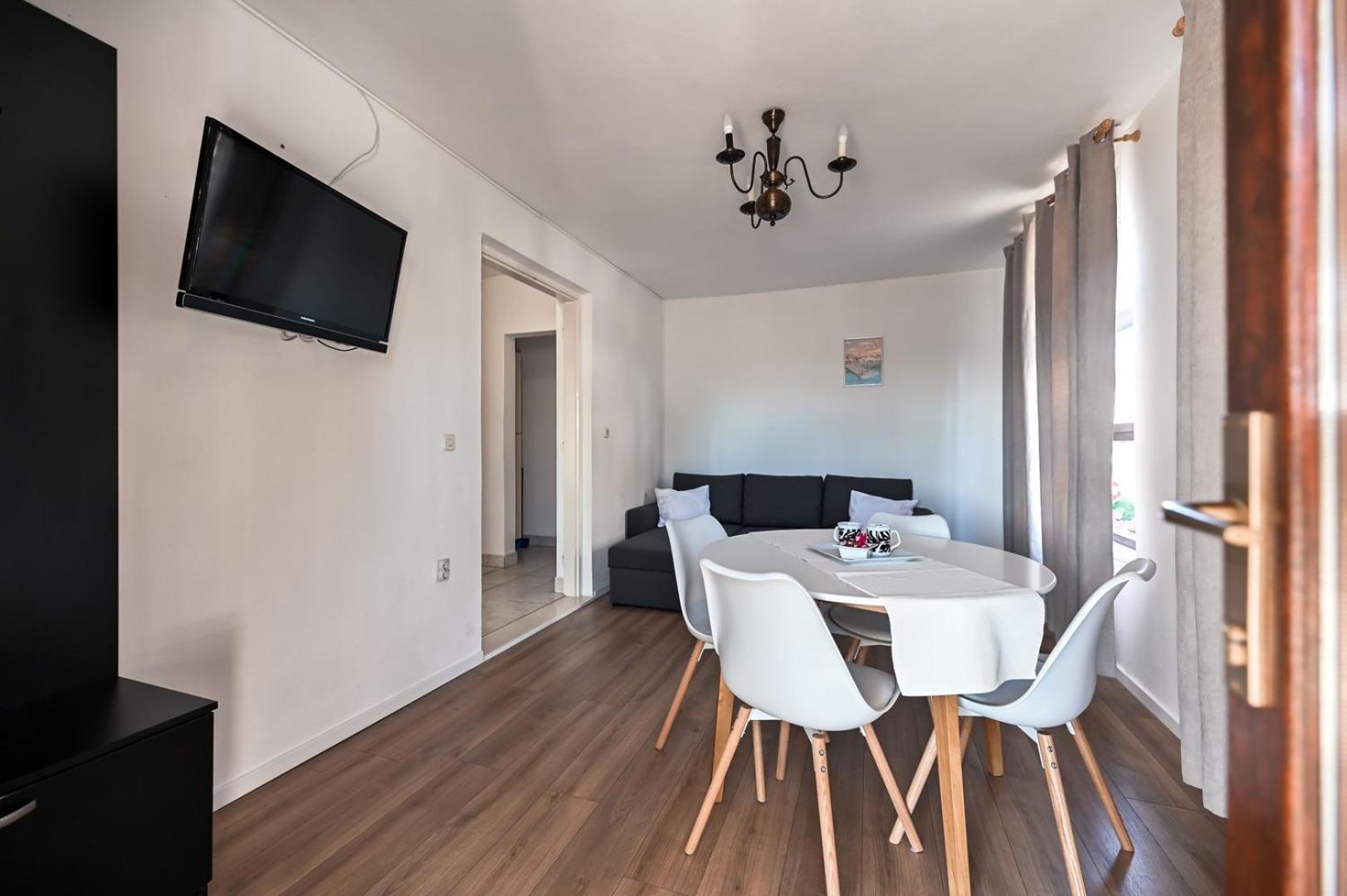 Apartment Rajna Біоград-на-Мору Екстер'єр фото