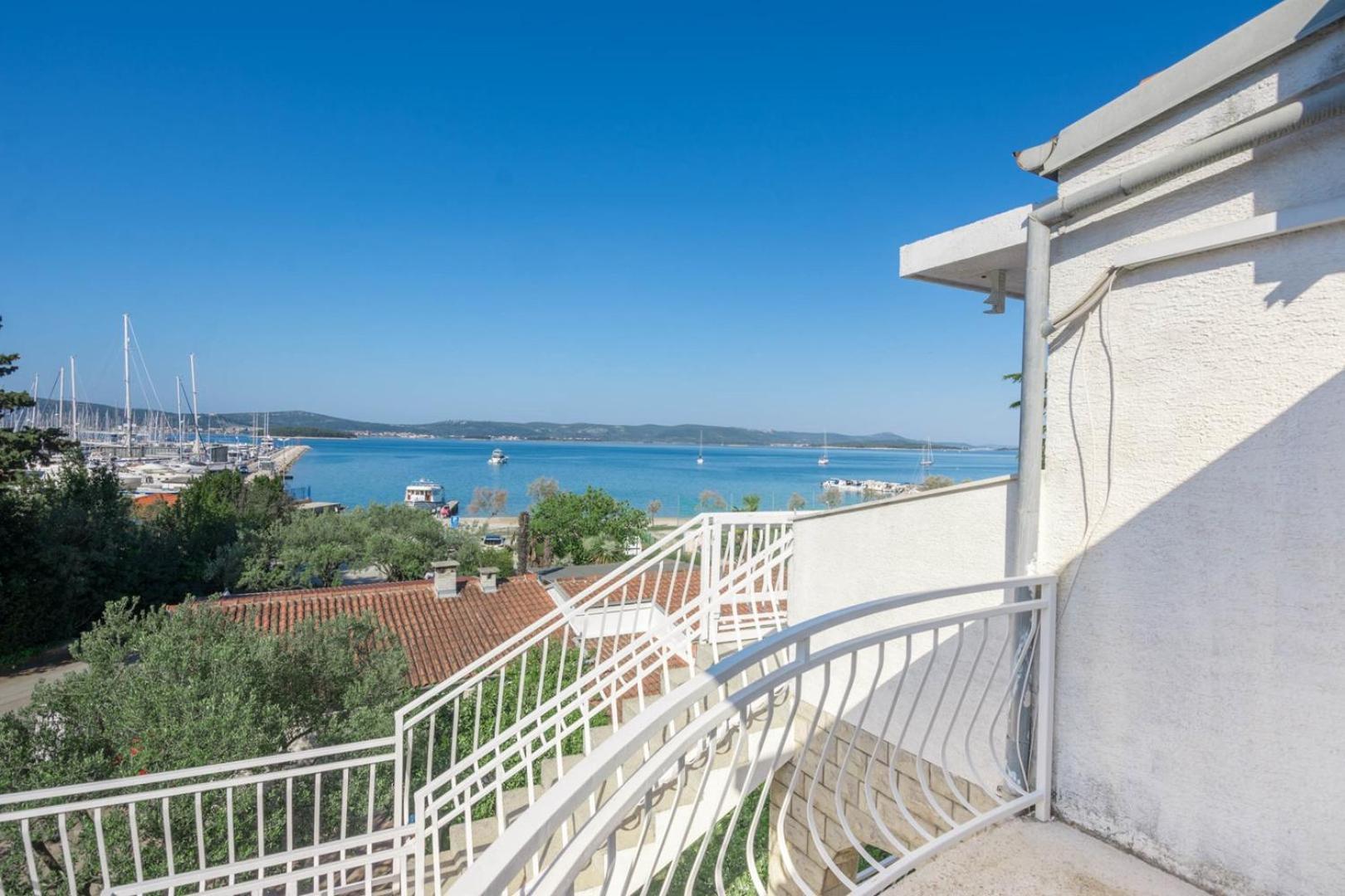 Apartment Rajna Біоград-на-Мору Екстер'єр фото