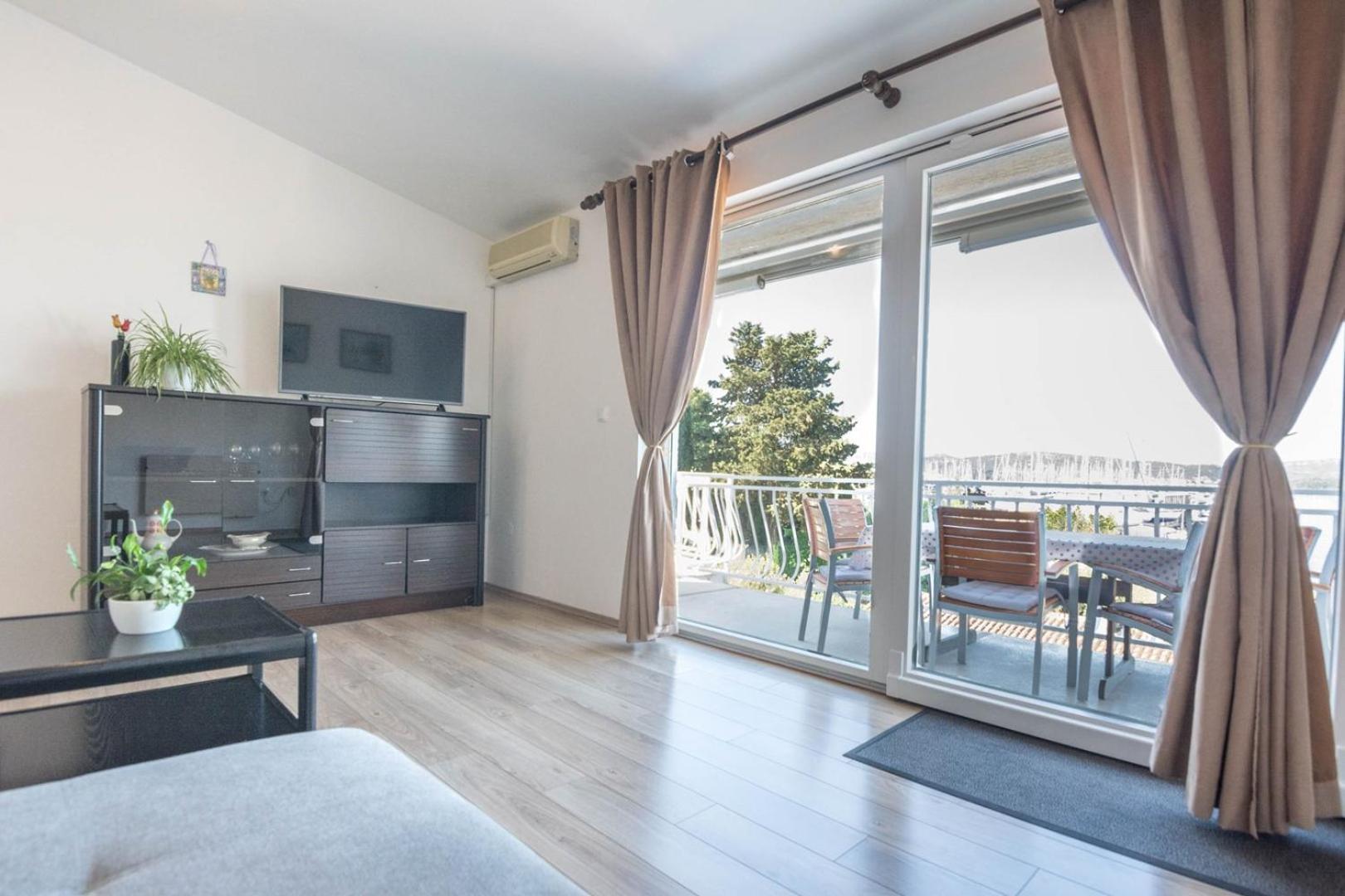 Apartment Rajna Біоград-на-Мору Екстер'єр фото